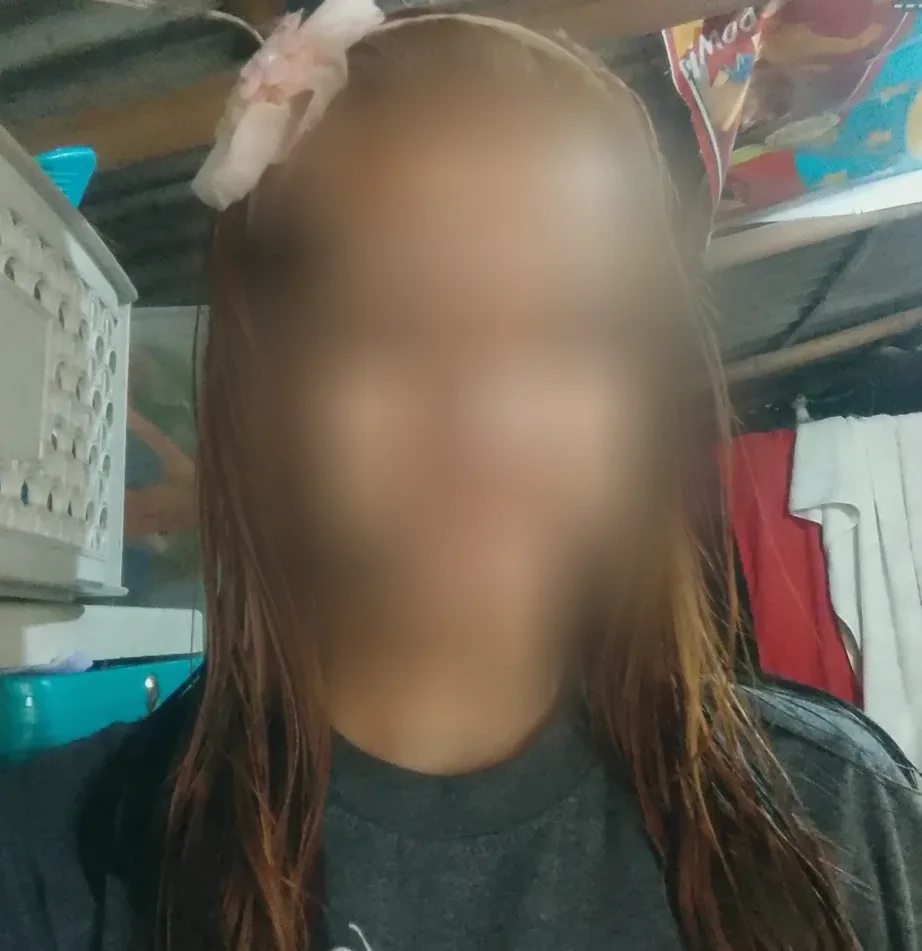 Amira, 31