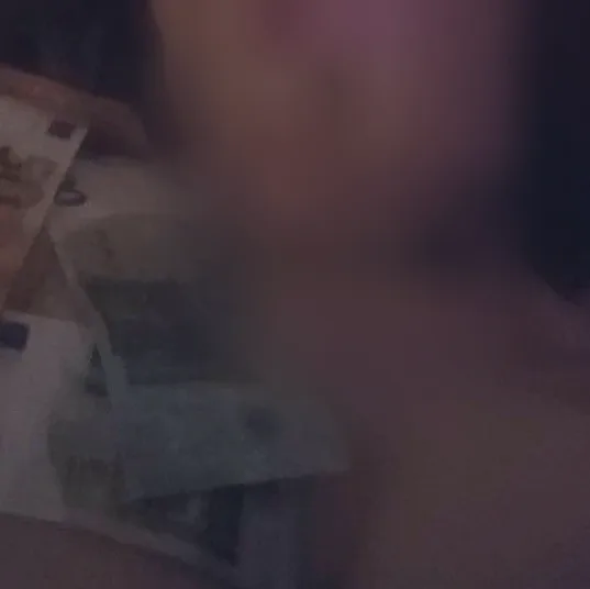 Carina, 29