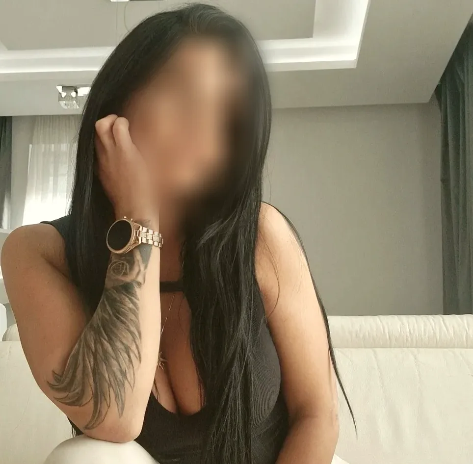 Hilda, 38