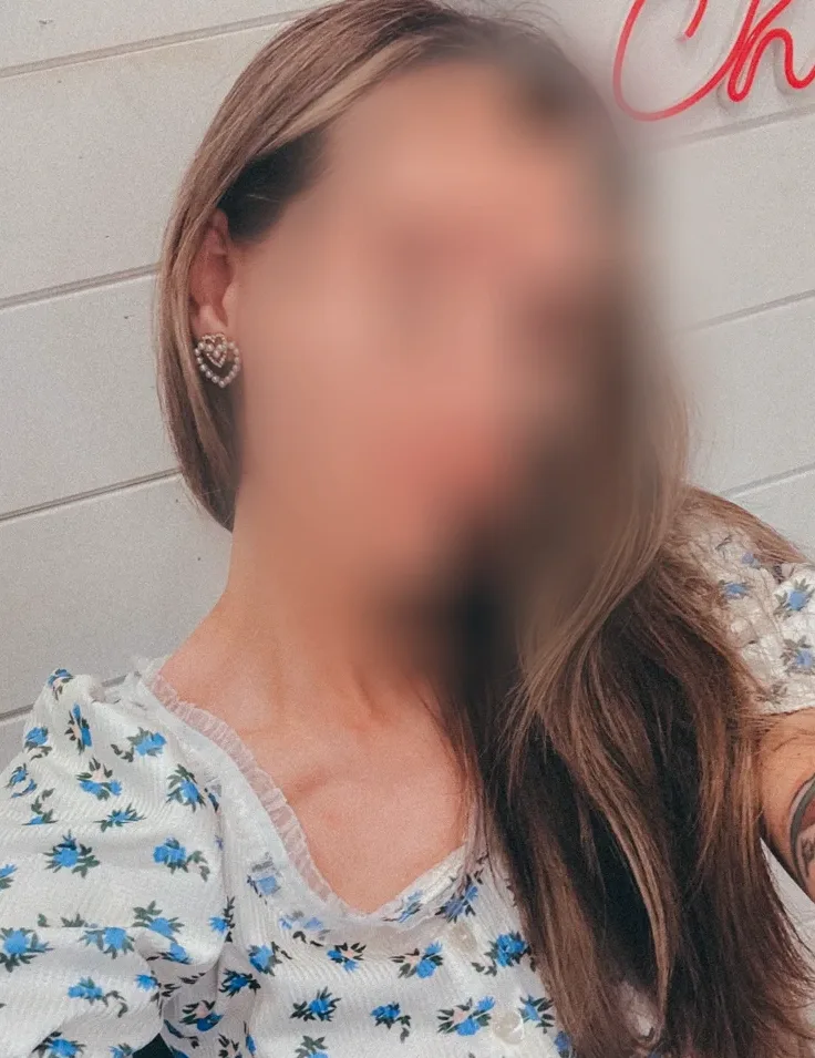 Katarina, 25
